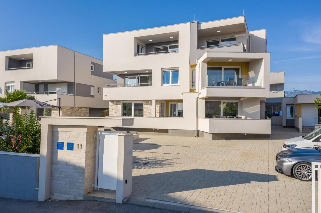 Apartments & Rooms Danivan Pool Villas B Novalja Eksteriør billede